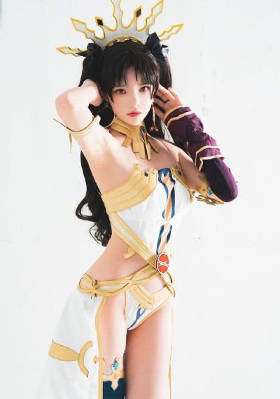 不时轻声地以俄语遮羞_快播高清无删减WWW