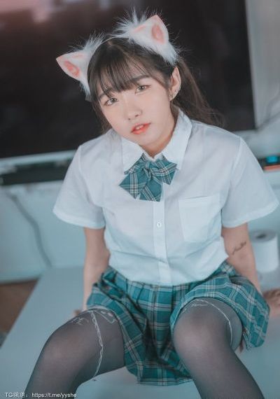 我和老师和朋友的妈妈_BD英语在线播放